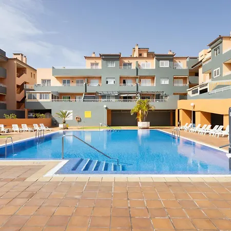 Home2book Quiet Terrace شقة